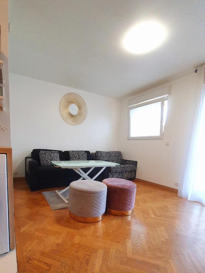 Cozy Room In Paris Ladefense Courbevoie Exterior photo